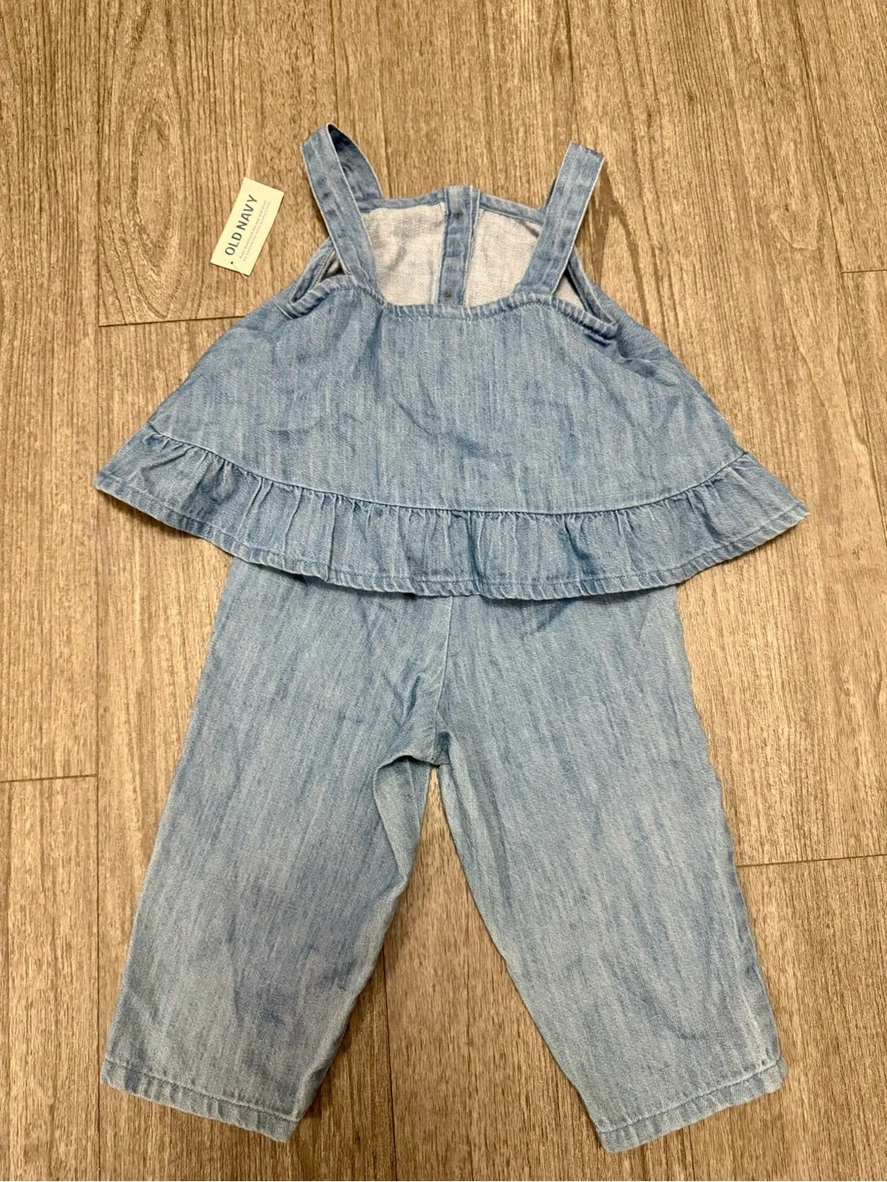 Old Navy Light Blue Denim Ruffle Tank & Cropped Pants Set